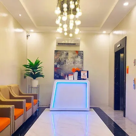 Condotel 1 Bedroom Across Sm Aura